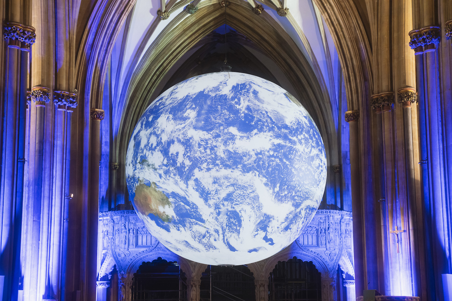 The launch of Luke Jerram's Gaia at Bristol Cathedral, 14 October 2024.Photo by Adam Gasson / Bristol Cathedral